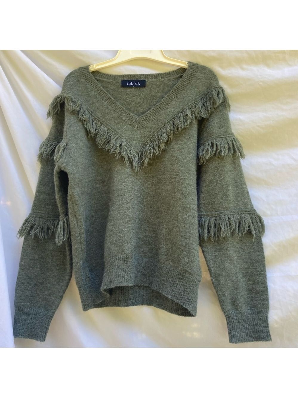 Fab’rik Green V-Neck Sweater with Fringe, Size Small